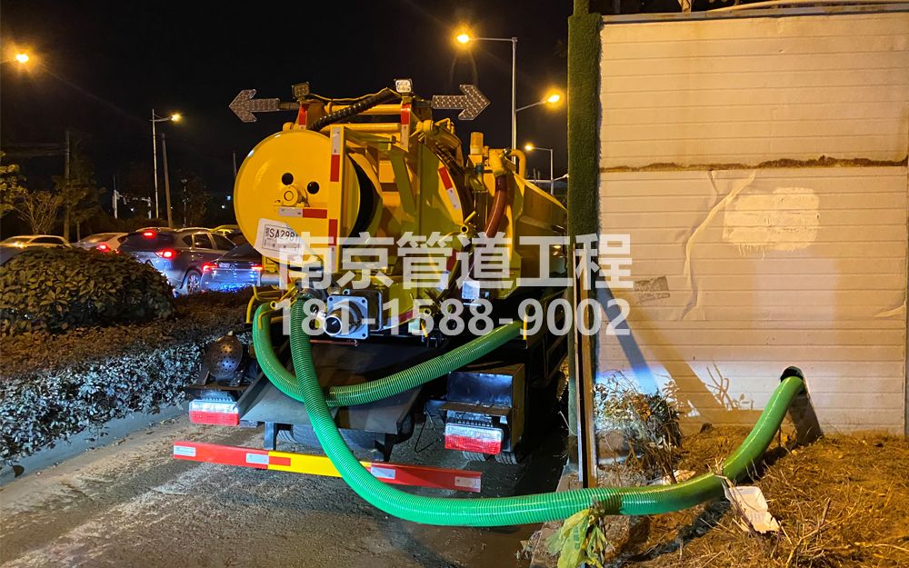 266湖南路临时工地抽粪