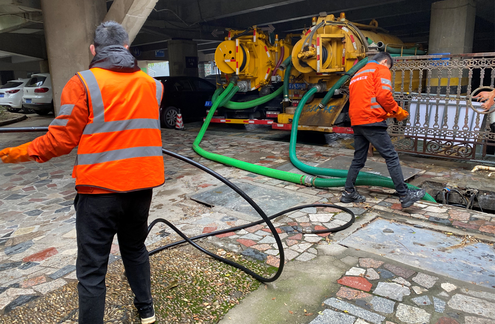 270湖南路某商场污水清理